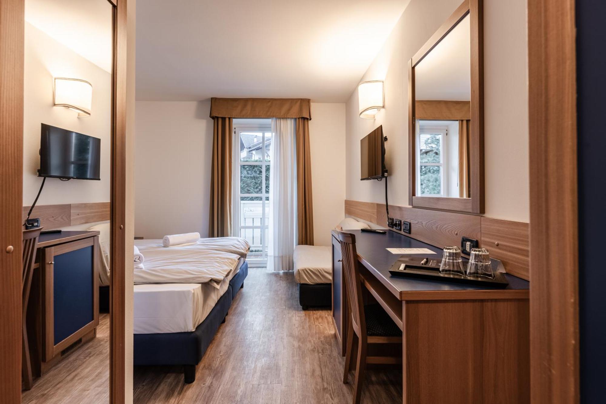 Hotel Garni Meledrio Димаро Экстерьер фото