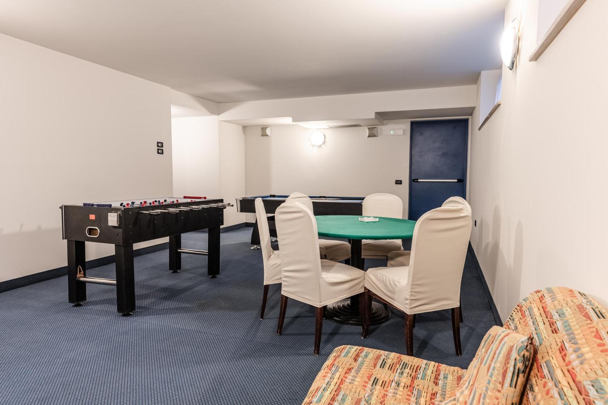 Hotel Garni Meledrio Димаро Экстерьер фото