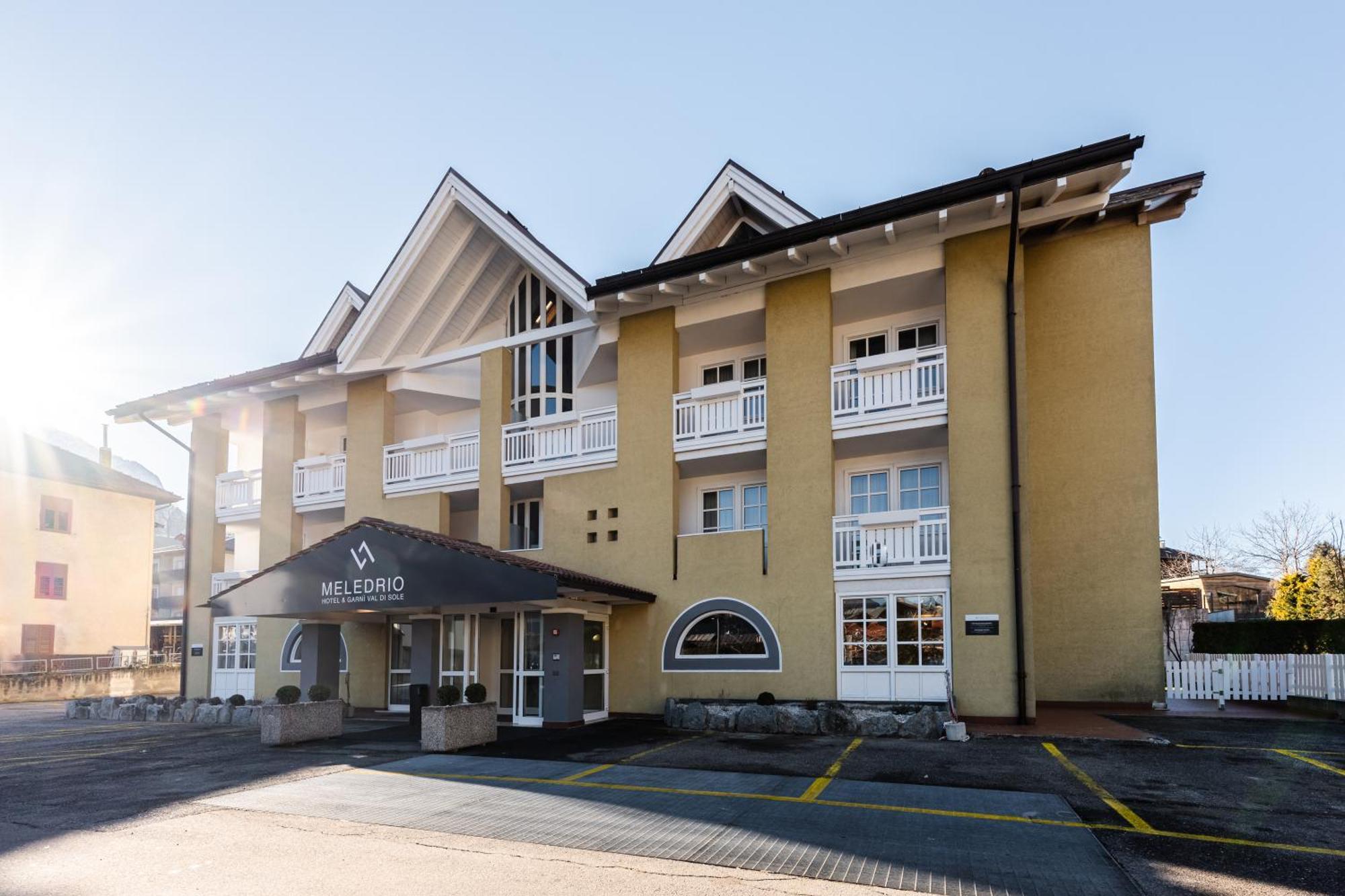 Hotel Garni Meledrio Димаро Экстерьер фото