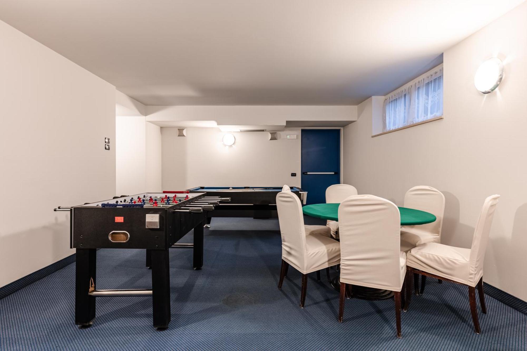 Hotel Garni Meledrio Димаро Экстерьер фото