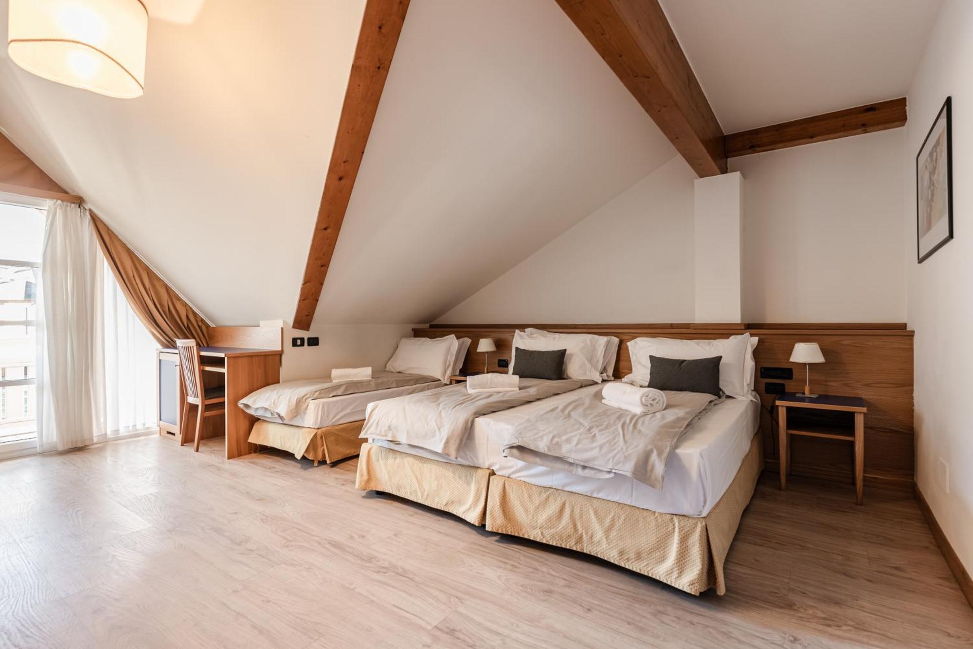 Hotel Garni Meledrio Димаро Экстерьер фото