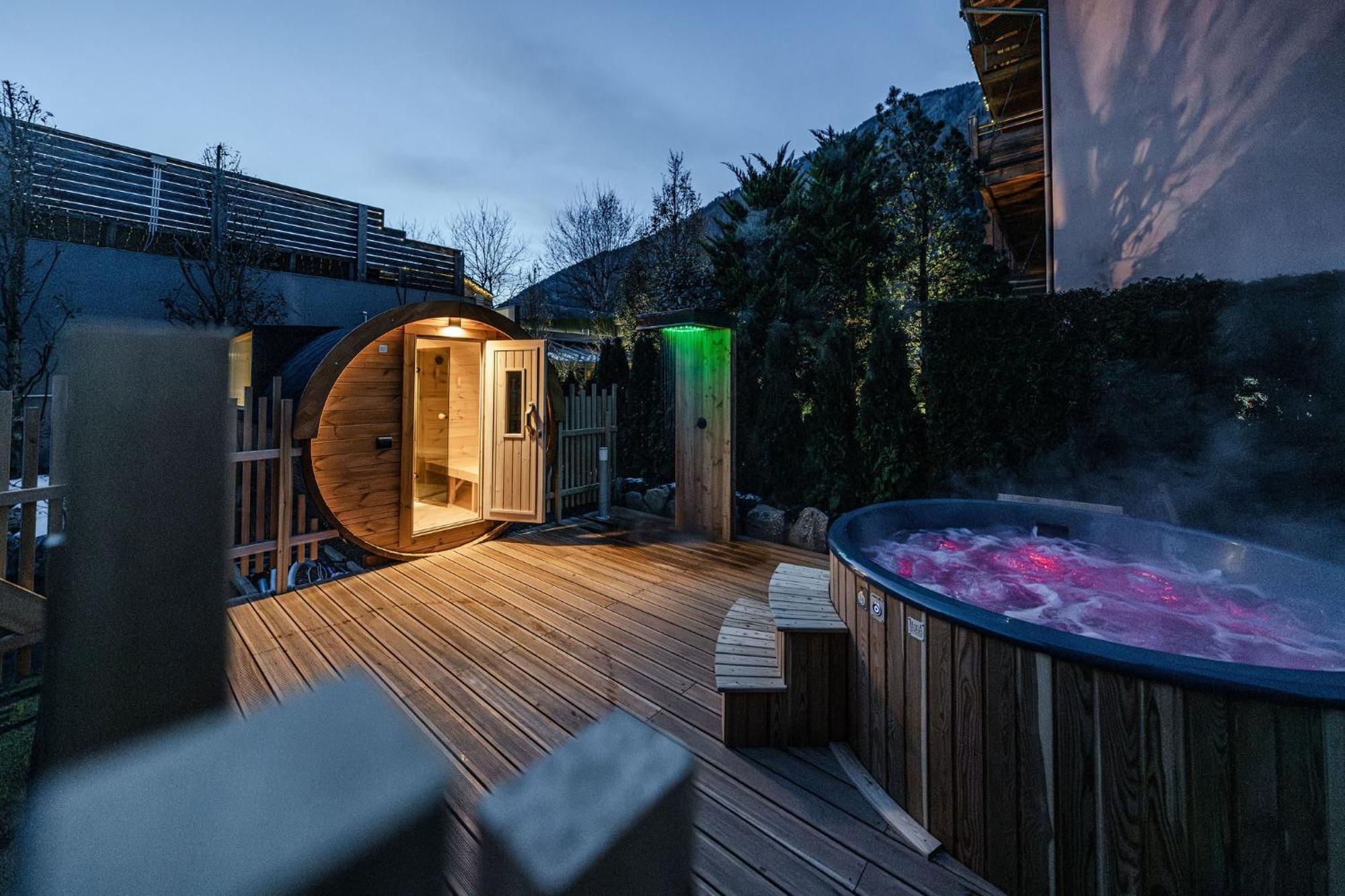 Hotel Garni Meledrio Димаро Экстерьер фото